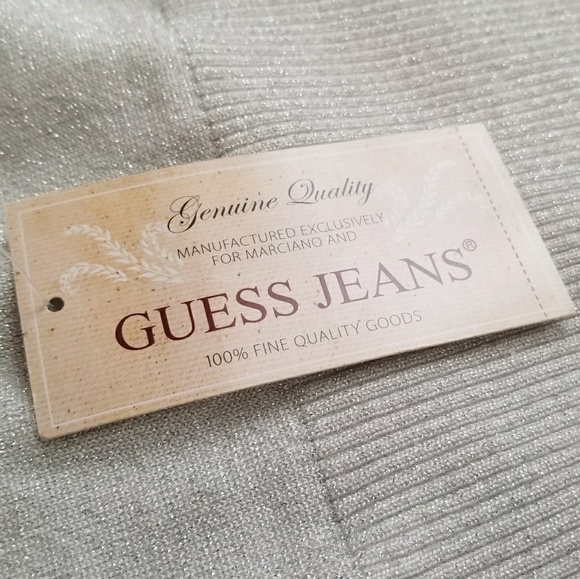 NEW GUESS Halter Top - Picture 4 of 4